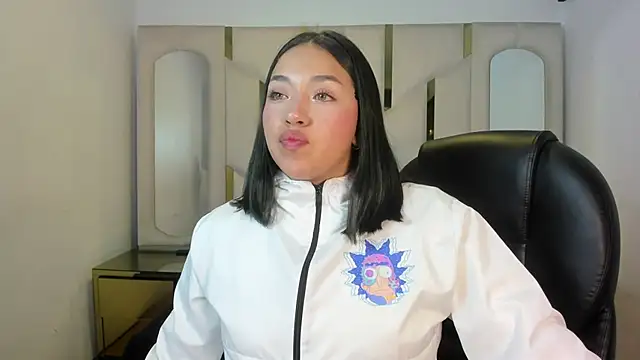 IsabellRodriguez18 online show from June 3, 3:40 am