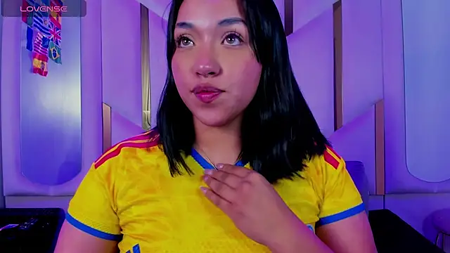 IsabellRodriguez18 online show from June 28, 4:08 am