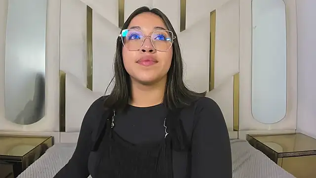 IsabellRodriguez18 online show from February 22, 3:09 am