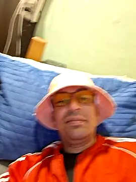 zeus2630 online show from November 29, 2:50 pm