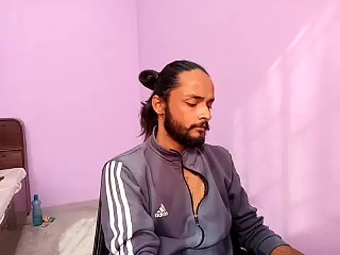 IamRentedBoybfriend online show from February 6, 4:19 am