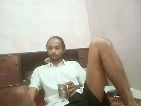 Snapshot of IamRentedBoybfriend chatting on October 24, 1:37 am IamRentedBoybfriend online show from October 24, 1:37 am