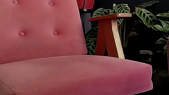 Snapshot of callme_douglas chatting on May 6, 1:37 pm callme douglas online show from May 6, 1:37 pm