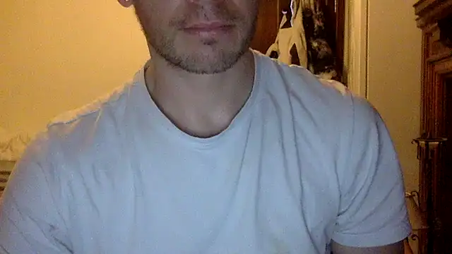 Snapshot of nevermind298079 chatting on February 20, 8:36 pm nevermind298079 online show from February 20, 8:36 pm