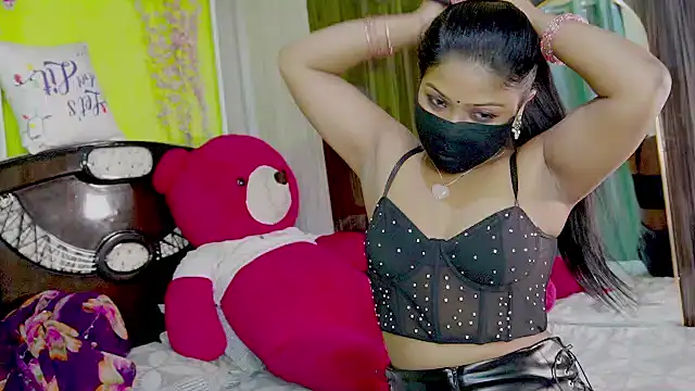 sexyhoney27 online show from April 8, 8:32 pm