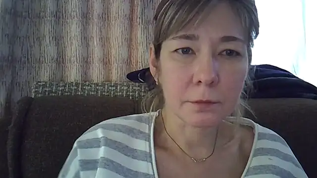 EllaJohnsonX online show from January 12, 8:25 am