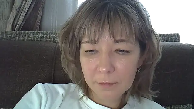 EllaJohnsonX online show from January 19, 8:50 am