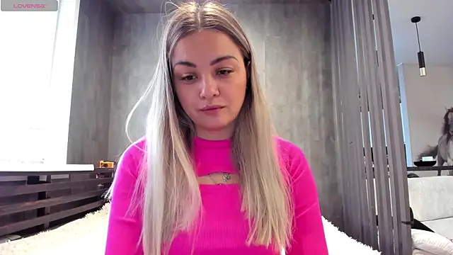 Snapshot of Mia___murrr chatting on November 14, 3:10 am Mia murrr online show from November 14, 3:10 am