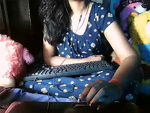 Half Girlfriend  online show from October 18, 6:43 pm