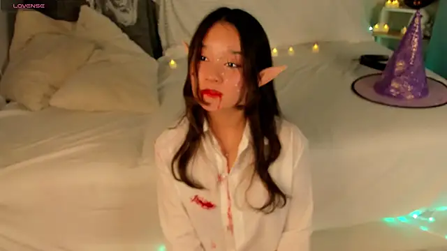 Maekko online show from October 31, 11:22 pm