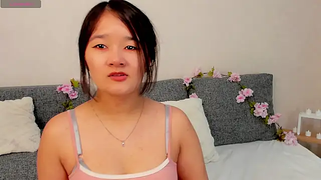 Maekko online show from December 17, 5:29 pm