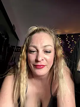 kayNkris online show from October 12, 9:54 am