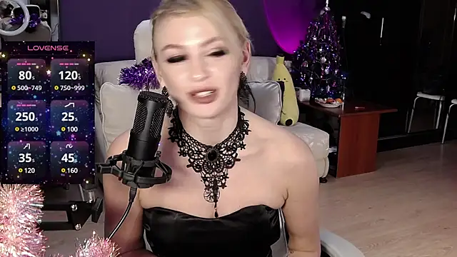  britney white  online show from January 1, 6:49 pm