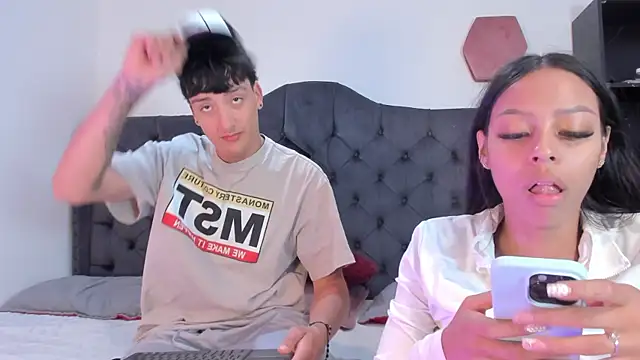 two milkyway online show from April 9, 1:17 pm