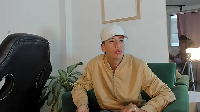 two milkyway online show from November 21, 12:59 pm