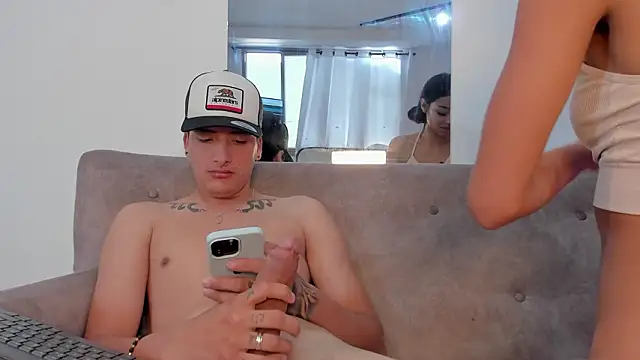 two milkyway online show from February 5, 1:40 pm