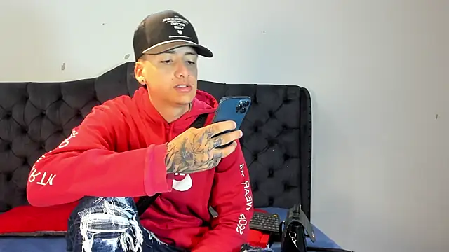 two milkyway online show from November 29, 12:38 pm