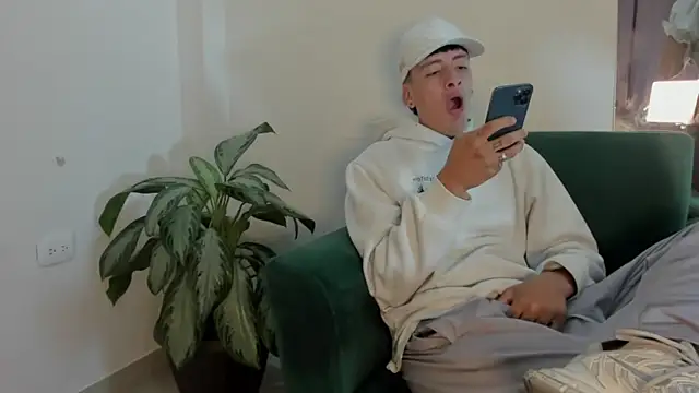 two milkyway online show from November 13, 12:42 pm