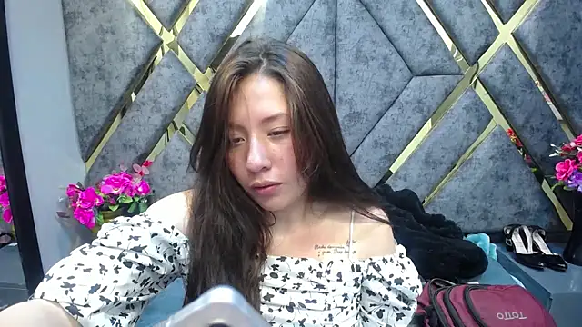 alison deep online show from April 22, 3:24 am