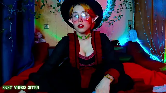 Snapshot of TrickyKitsune chatting on February 16, 3:16 pm TrickyKitsune online show from February 16, 3:16 pm