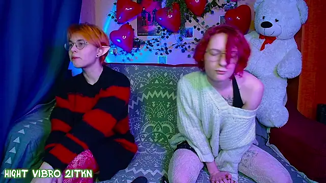 TrickyKitsune online show from February 11, 3:34 pm