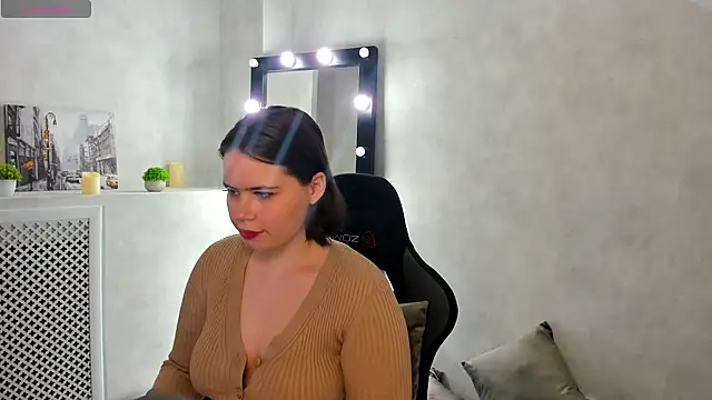 Snapshot of EricaElliott chatting on February 26, 1:03 am EricaElliott online show from February 26, 1:03 am