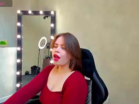 Snapshot of EricaElliott chatting on March 12, 9:23 am EricaElliott online show from March 12, 9:23 am