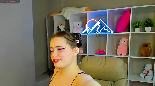 Snapshot of EricaElliott chatting on February 17, 4:09 am EricaElliott online show from February 17, 4:09 am