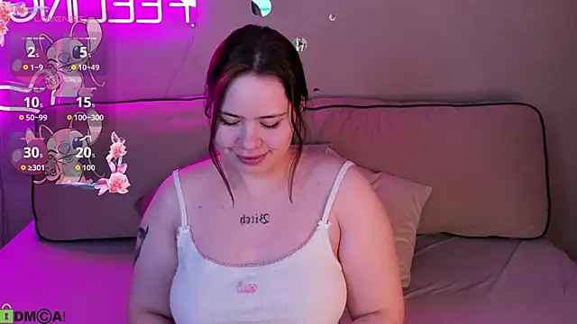 Snapshot of EricaElliott chatting on November 8, 1:09 am EricaElliott online show from November 8, 1:09 am