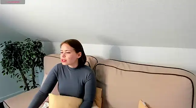 Snapshot of EricaElliott chatting on February 6, 9:22 am EricaElliott online show from February 6, 9:22 am