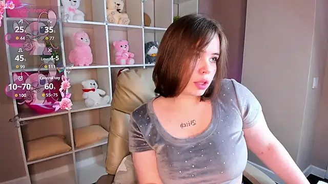 EricaElliott online show from December 22, 10:37 am