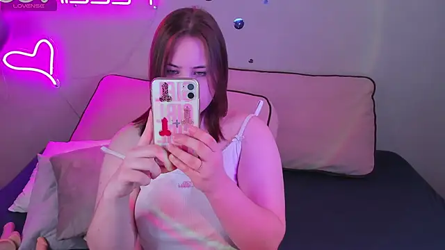 Snapshot of EricaElliott chatting on September 27, 8:20 am EricaElliott online show from September 27, 8:20 am