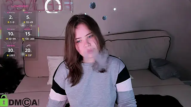 EricaElliott online show from December 15, 10:10 am