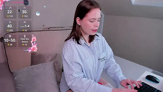 Snapshot of EricaElliott chatting on September 16, 12:22 am EricaElliott online show from September 16, 12:22 am