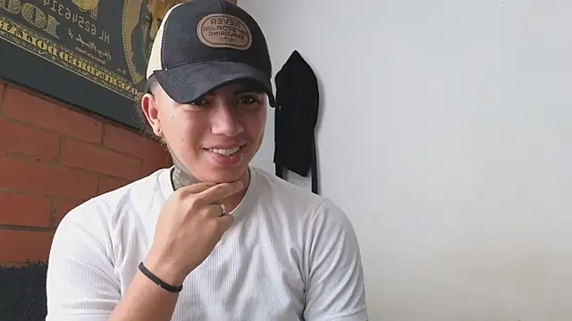 Thiago x Sahara online show from February 10, 12:50 pm