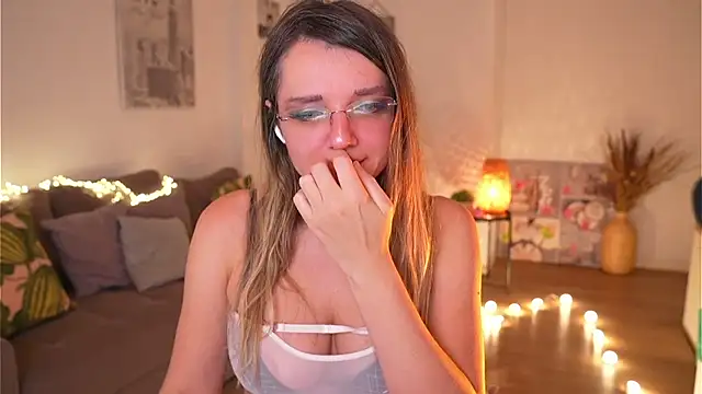 Magnetic Amy online show from March 4, 1:19 pm