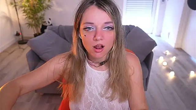 Magnetic Amy online show from June 14, 1:01 pm