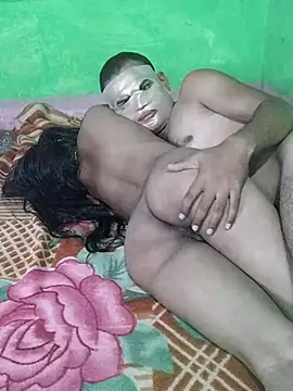 Coupleshow47 online show from May 6, 10:47 pm