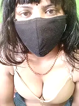 Coupleshow47 online show from May 10, 10:11 pm