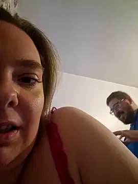 OFChloVIPxx online show from March 14, 11:00 pm