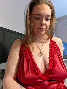 OFChloVIPxx online show from February 19, 7:22 pm