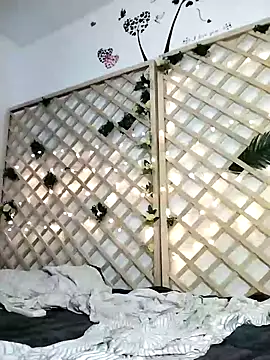 Mia WAll online show from January 22, 1:20 am