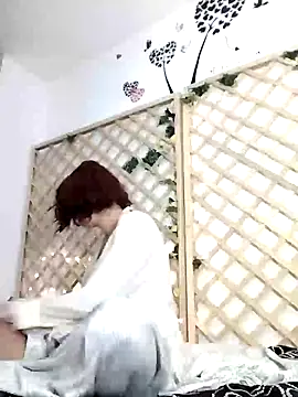 Mia WAll online show from January 21, 3:15 am