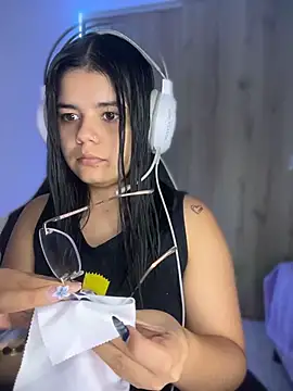 pretty angela1 online show from April 15, 3:56 am