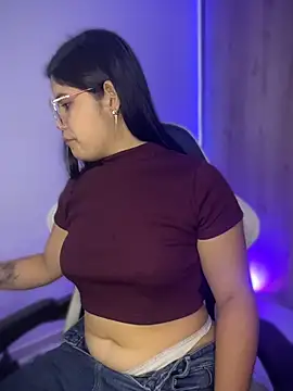 pretty angela1 online show from May 14, 6:38 pm