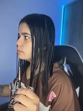 pretty angela1 online show from April 12, 2:04 am