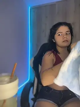 pretty angela1 online show from April 19, 4:13 am