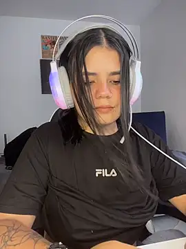 pretty angela1 online show from March 3, 8:05 pm