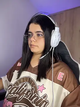 pretty angela1 online show from April 12, 2:09 pm