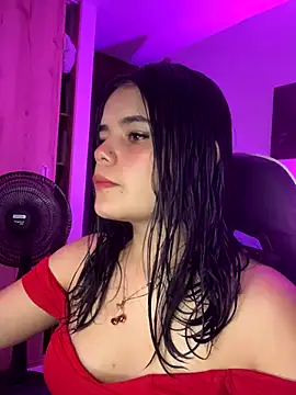 Snapshot of pretty_angela1 chatting on October 2, 2:04 am pretty angela1 online show from October 2, 2:04 am